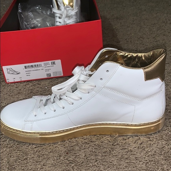 hugo boss black and gold shoes